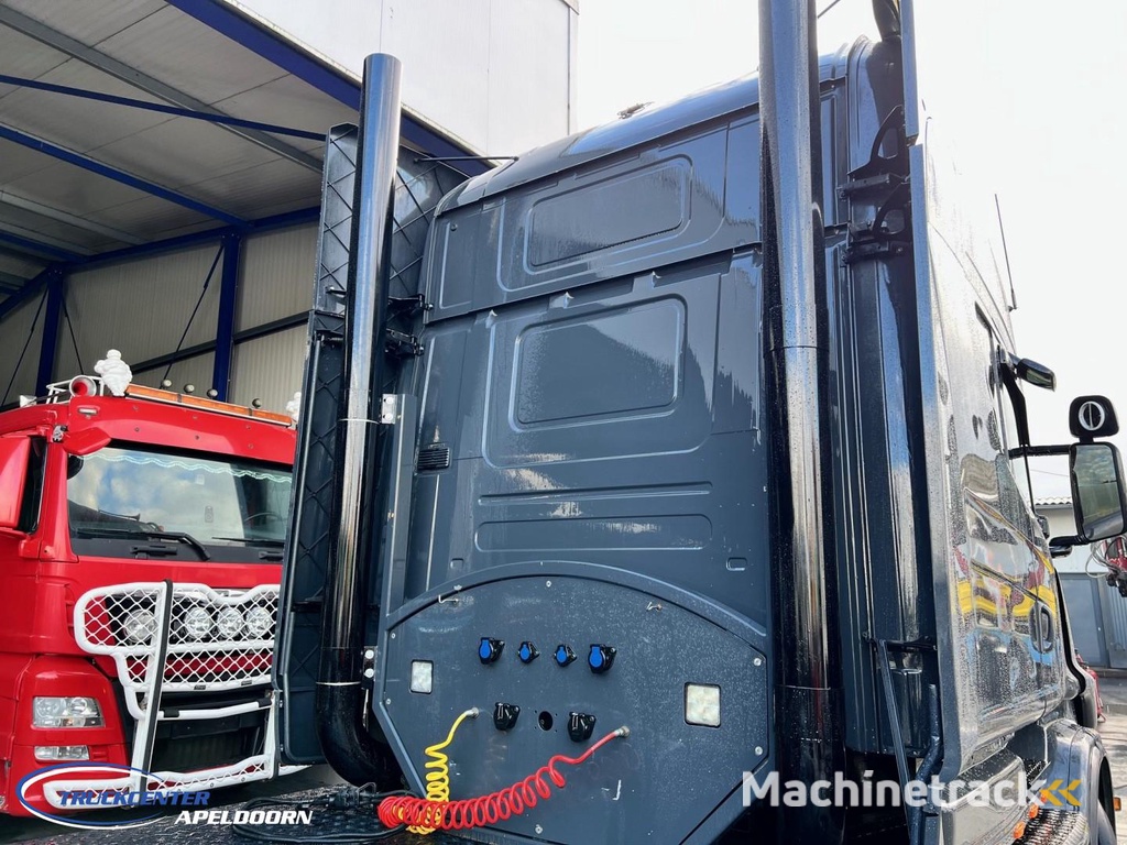 Scania T560 Longline, 6x2 Boogie, Retarder, Torpedo - Hauber - T serie, Show truck TC11045