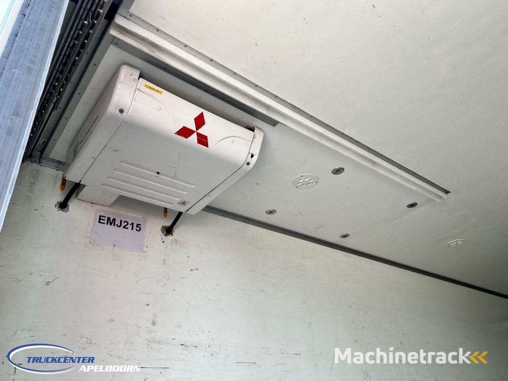 Scania R410 Mitsubishi Multitemp 3 zone, 8x4, 2000 kg lift TC10946