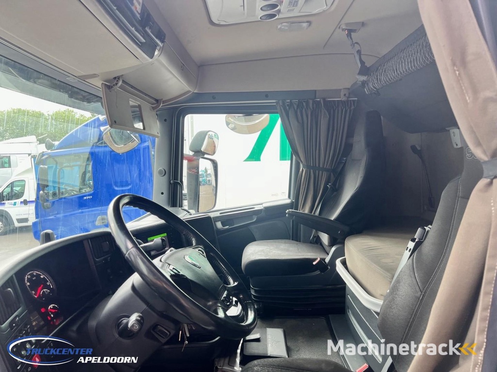 Scania R410 Mitsubishi Multitemp 3 zone, 8x4, 2000 kg lift TC10946