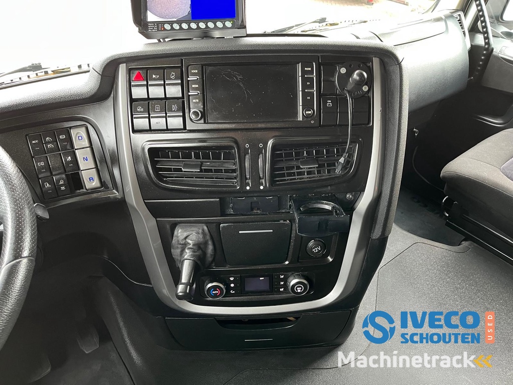 Iveco Stralis AS440S46T/P LNG 4x2 |