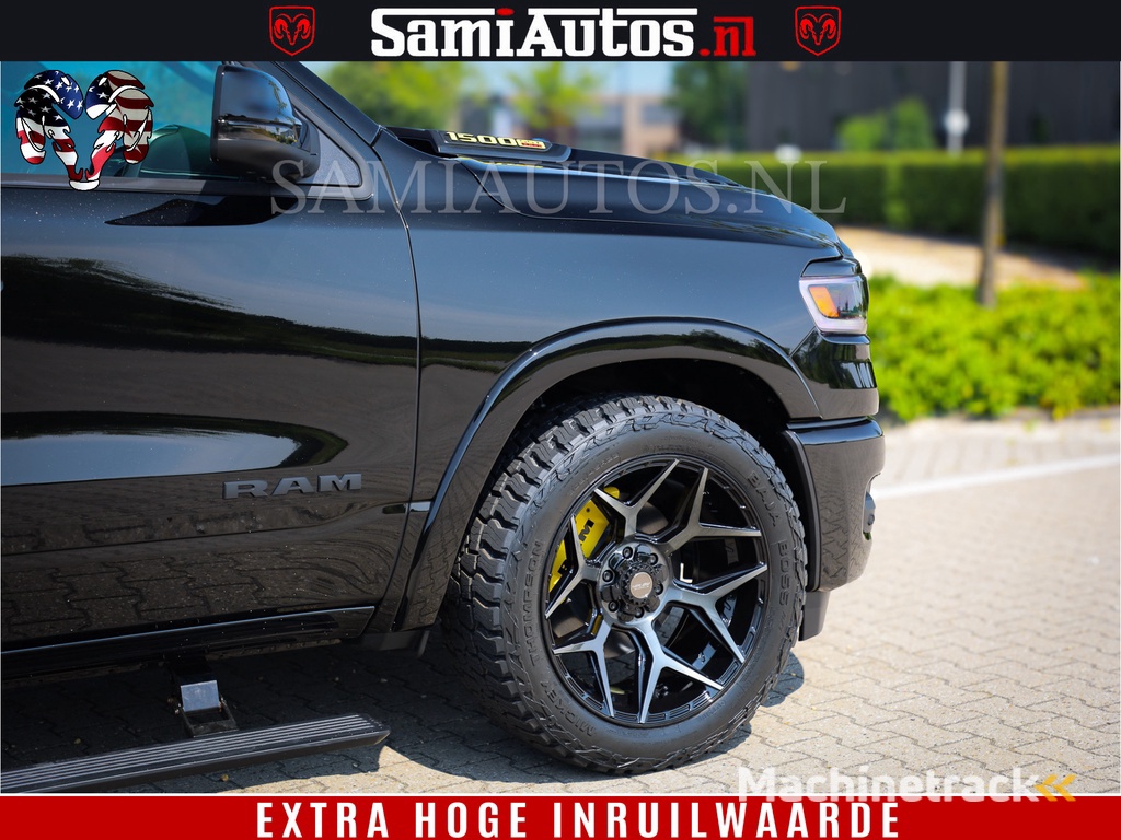 Dodge Ram 1500 Limited Night H.O 540HP 706Nm | Massage + Full Option | De Meest Luxe en Volle Pick-Up in zijn Klasse | Comfortabele Dubbele Cabine met Royale 5 Zitplaatsen | BPM vrij | Nu Leverbaar uit Voorraad | Voorraad Nr 2333 - 5129
