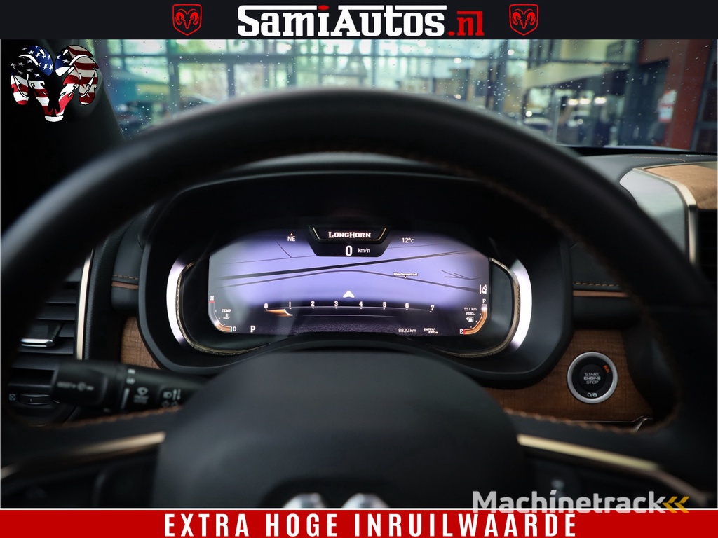 Dodge Ram 1500 BLACK OPS LONGHORN 5.7 V8 HEMI | 8820KM! | BOM VOL | HUD | LUCHTVERING | PANO | 200L LPG | ADAPTIVE CRUISE | DIGI VIRTUAL CLUSTER | CARPLAY | 3500KG | HEADUP | CREW CAB DUBBELE CABINE | 5 PERSOONS | ZWART MET BRUIN LEDER | Z.G.A.N