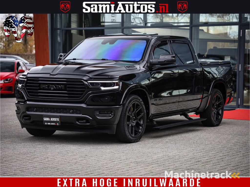 Dodge Ram 1500 BLACK OPS LONGHORN 5.7 V8 HEMI | 8820KM! | BOM VOL | HUD | LUCHTVERING | PANO | 200L LPG | ADAPTIVE CRUISE | DIGI VIRTUAL CLUSTER | CARPLAY | 3500KG | HEADUP | CREW CAB DUBBELE CABINE | 5 PERSOONS | ZWART MET BRUIN LEDER | Z.G.A.N