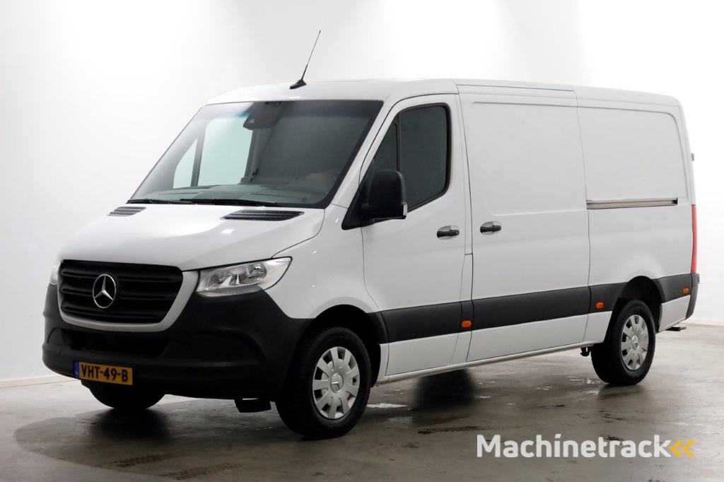 Mercedes-Benz Sprinter 317 CDI 170pk RWD L2H1 9G Automaat 2x Schuifdeur/Trekhaak 3500kg 02-2021