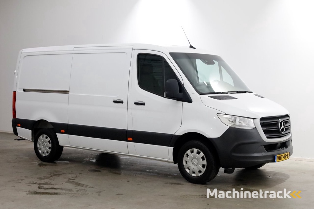 Mercedes-Benz Sprinter 317 CDI 170pk RWD L2H1 9G Automaat 2x Schuifdeur/Trekhaak 3500kg 02-2021
