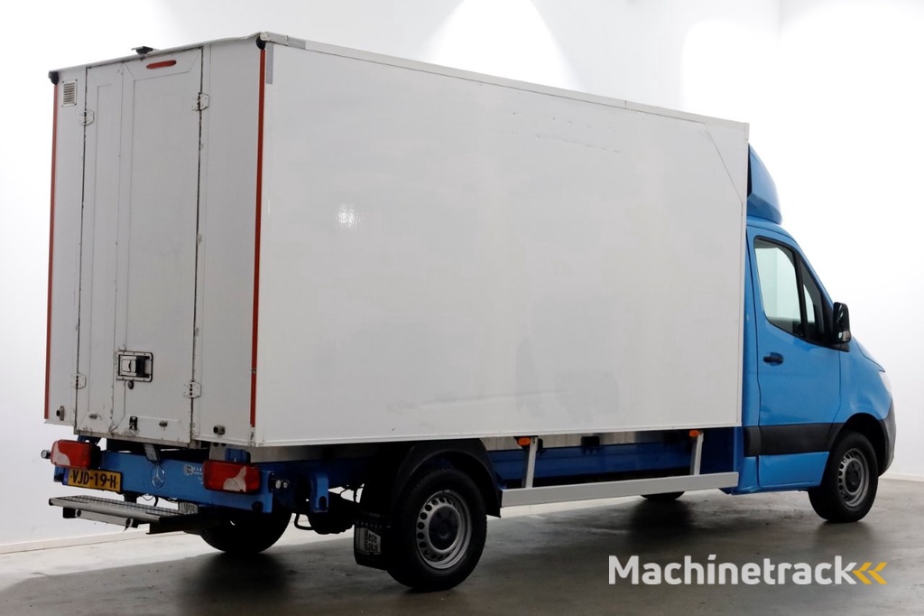 Mercedes-Benz Sprinter 311 CDI 7G Automaat RWD Bakwagen met achterdeuren Airco 01-2021