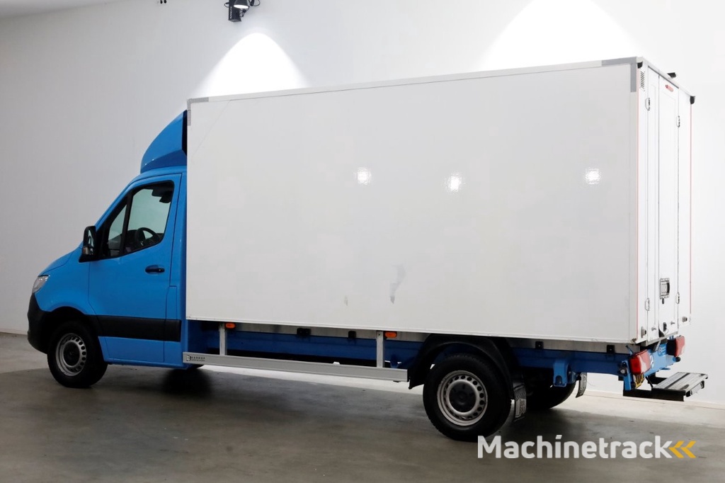 Mercedes-Benz Sprinter 311 CDI 7G Automaat RWD Bakwagen met achterdeuren Airco 01-2021