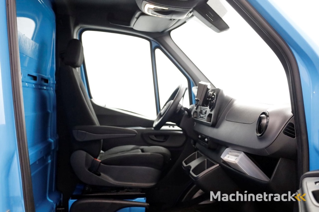 Mercedes-Benz Sprinter 311 CDI 7G Automaat RWD Bakwagen met achterdeuren Airco 03-2021
