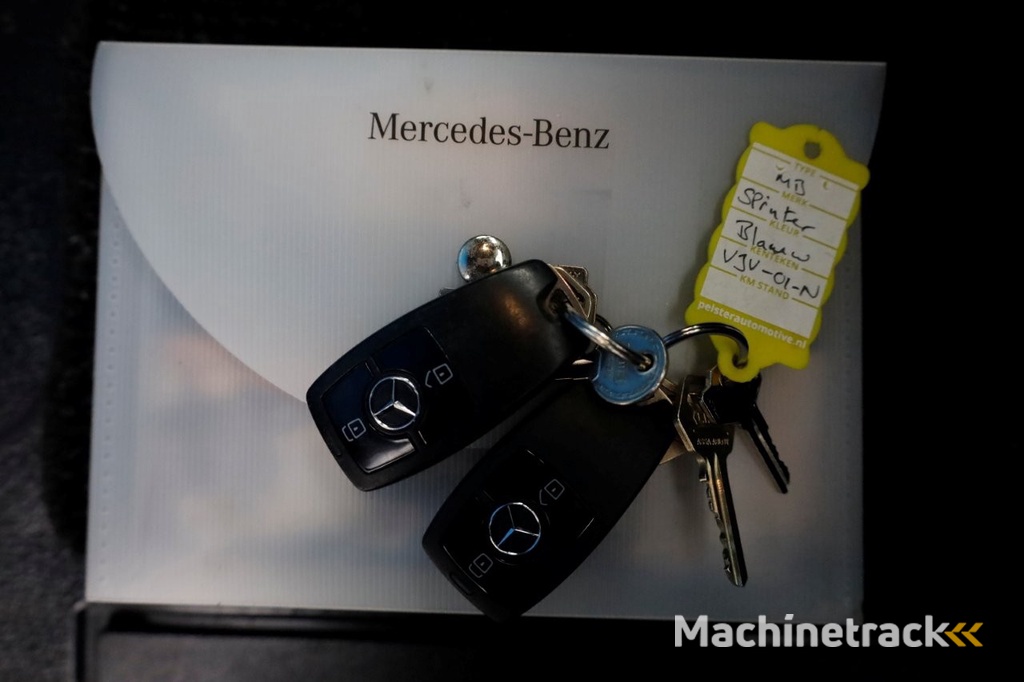 Mercedes-Benz Sprinter 311 CDI 7G Automaat RWD Bakwagen met achterdeuren Airco 03-2021