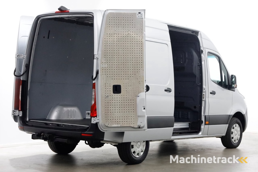 Mercedes-Benz Sprinter 314 CDI 143pk E6 RWD 7G Automaat L2H2 Airco/Camera/Trekhaak 3500kg 05-2019