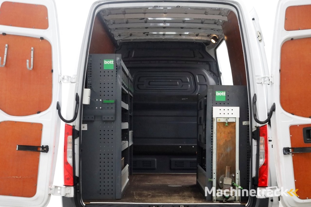 Mercedes-Benz Sprinter 516 CDI 163pk E6 L2H2 Airco/Inrichting/230V Trekhaak 3500kg 11-2019