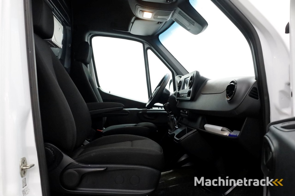 Mercedes-Benz Sprinter 516 CDI 163pk E6 L2H2 Airco/Inrichting/230V Trekhaak 3500kg 11-2019