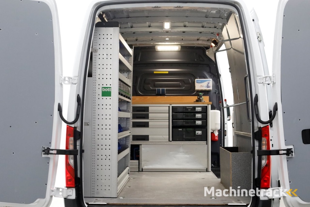 Mercedes-Benz Sprinter 311 CDI 115pk RWD L2H2 Servicewagen Airco/Camera/230V 02-2022