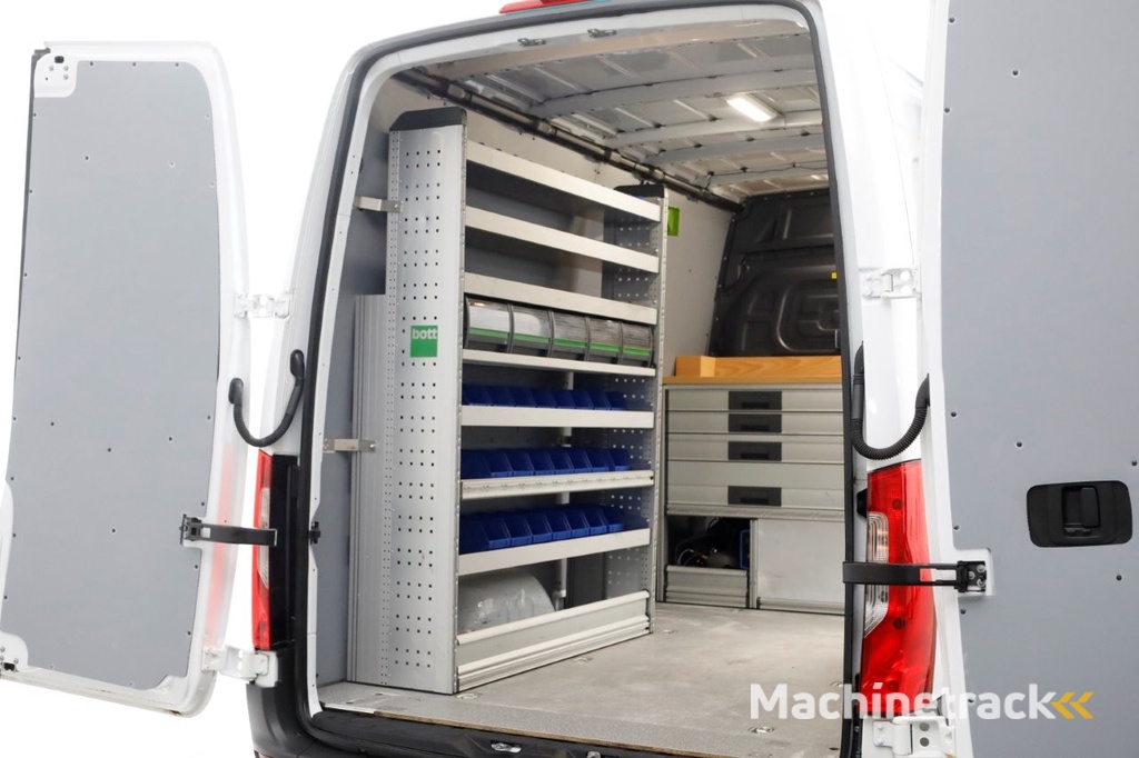 Mercedes-Benz Sprinter 311 CDI 115pk RWD L2H2 Servicewagen Airco/Camera/230V 02-2022