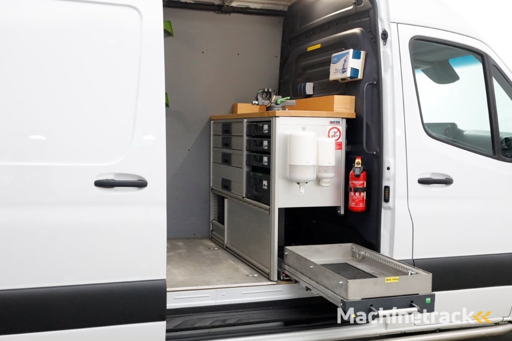 Mercedes-Benz Sprinter 311 CDI 115pk RWD L2H2 Servicewagen Airco/Camera/230V 02-2022