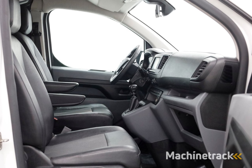 Opel Vivaro 2.0 CDTI 122pk Edition Airco/Camera/2x Schuifdeur 01-2020