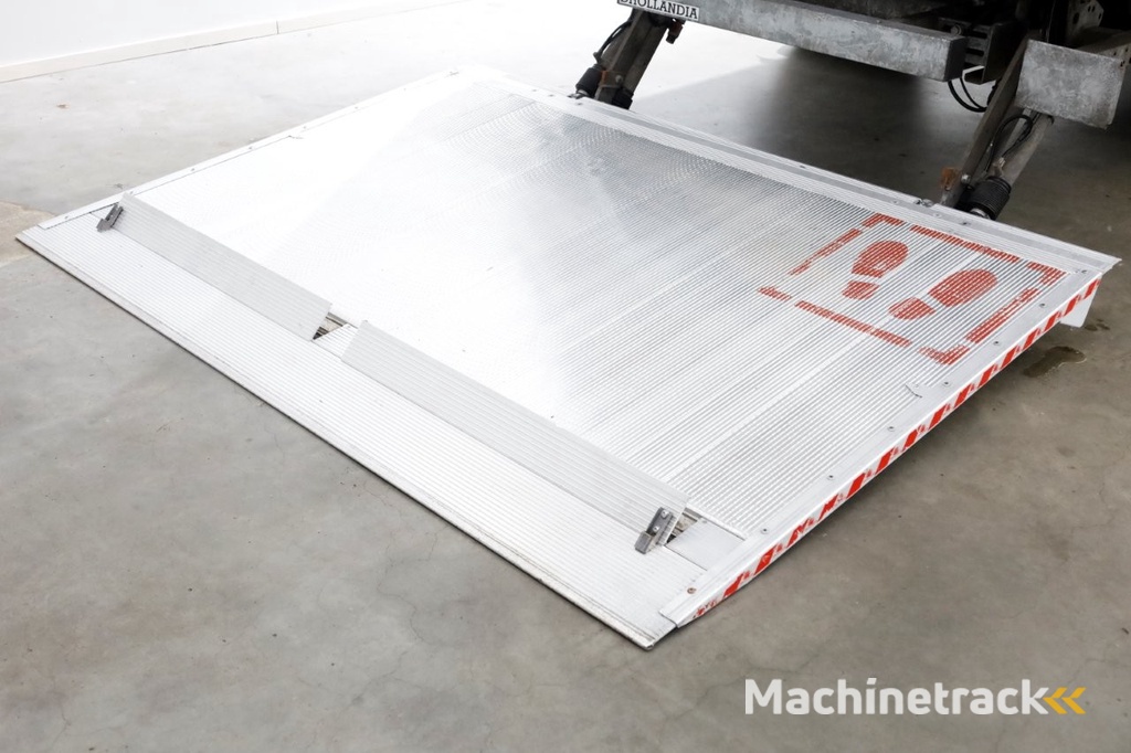 Renault Master T35 2.3 dCi 165pk Bakwagen met laadklep en zijdeur L445cm 02-2022