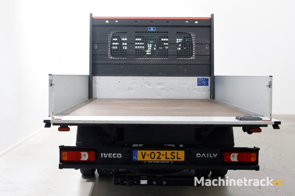 Iveco Daily 35C14 136pk E6 Open Laadbak D.C. Trekhaak 3500kg 09-2023