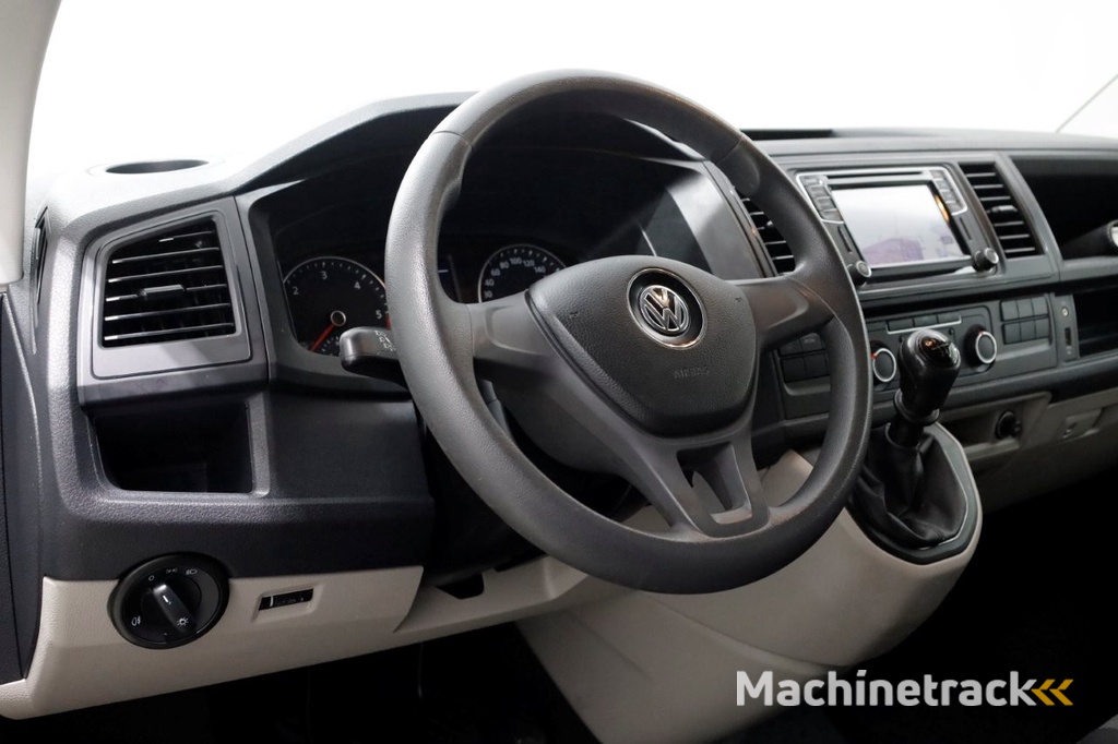 Volkswagen Transporter T6 2.0 TDI 102pk L2H2 Airco/Navi/Achterklep 07-2018