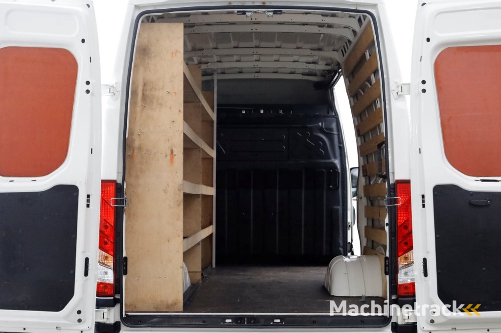 Iveco Daily 35C16 160pk L2H2 Dubbel Lucht Airco/Trekhaak 3500kg 03-2020