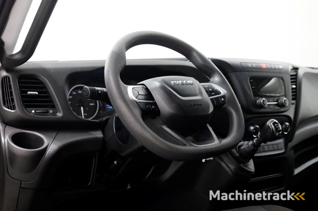 Iveco Daily 35C16 160pk L2H2 Dubbel Lucht Airco/Trekhaak 3500kg 03-2020