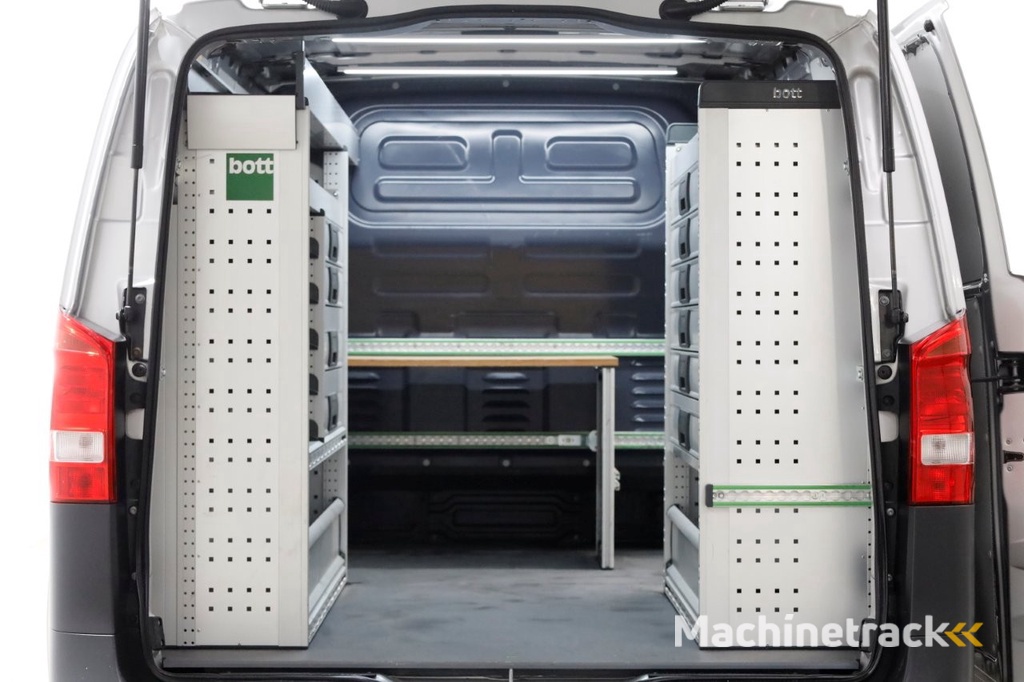 Mercedes-Benz Vito 114 CDI 136pk RWD Compact 9G Automaat Camera/Navi/Inrichting 01-2022