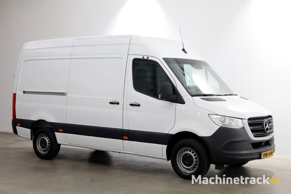 Mercedes-Benz Sprinter 317 CDI 170pk RWD L2H2 9G Automaat Navi/Camera 11-2020