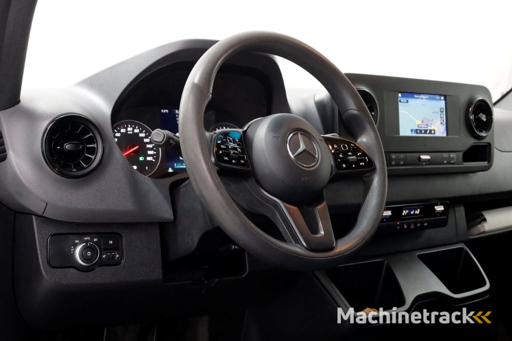 Mercedes-Benz Sprinter 317 CDI 170pk RWD L2H2 9G Automaat Navi/Camera 11-2020