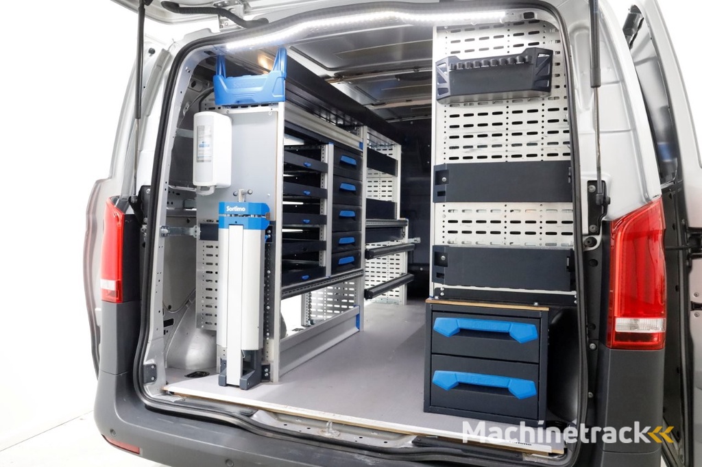 Mercedes-Benz Vito 114 CDI 136pk Compact 9G Automaat 2x Schuifdeur/LED/Camera/Inrichting 05-2022