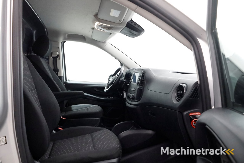 Mercedes-Benz Vito 114 CDI 136pk Compact 9G Automaat 2x Schuifdeur/LED/Camera/Inrichting 05-2022