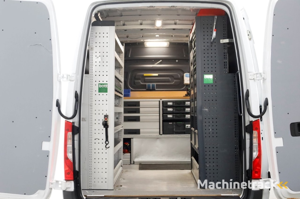 Mercedes-Benz Sprinter 311 CDI 115pk RWD L2H2 Servicewagen Airco/Camera/230V 07-2020