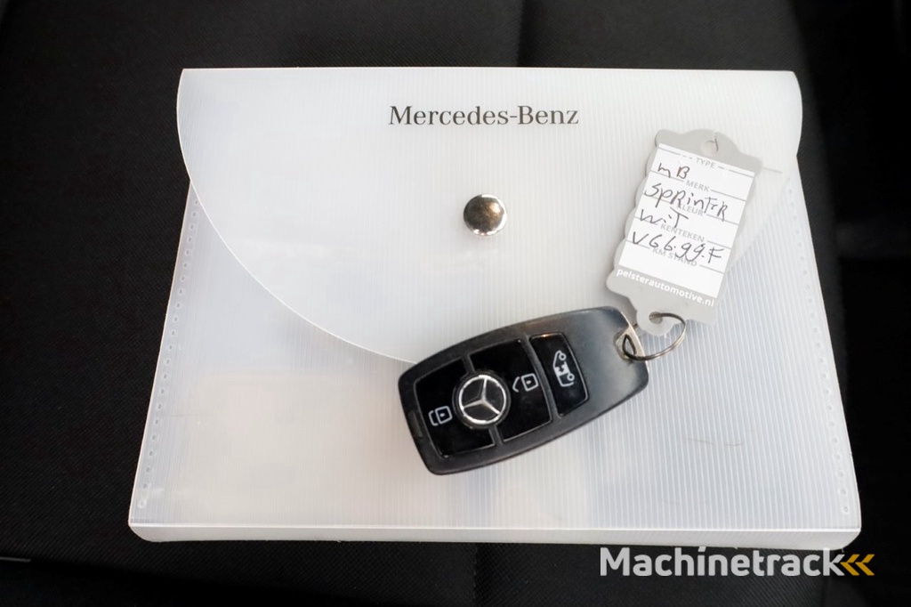 Mercedes-Benz Sprinter 311 CDI 115pk RWD L2H2 Servicewagen Airco/Camera/230V 07-2020