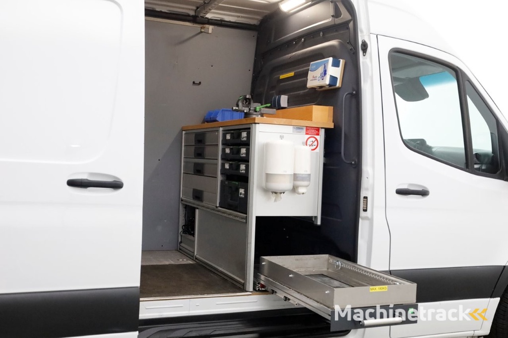 Mercedes-Benz Sprinter 311 CDI 115pk RWD L2H2 Servicewagen Airco/Camera/230V 07-2020