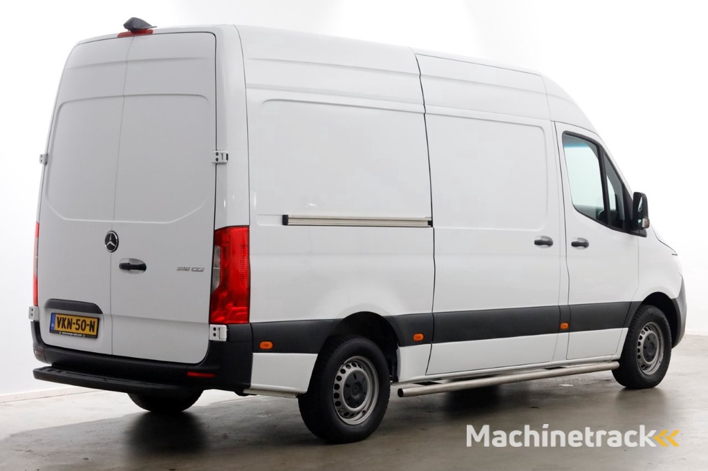 Mercedes-Benz Sprinter 315 CDI 150pk RWD L2H2 9G Automaat Airco/Navi/Camera 06-2021