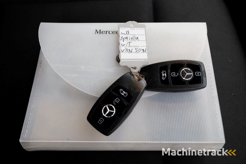 Mercedes-Benz Sprinter 315 CDI 150pk RWD L2H2 9G Automaat Airco/Navi/Camera 06-2021