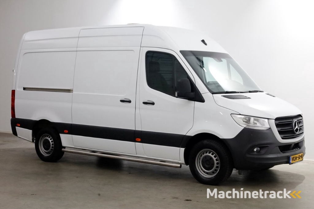 Mercedes-Benz Sprinter 315 CDI 150pk RWD L2H2 9G Automaat Airco/Navi/Camera 06-2021