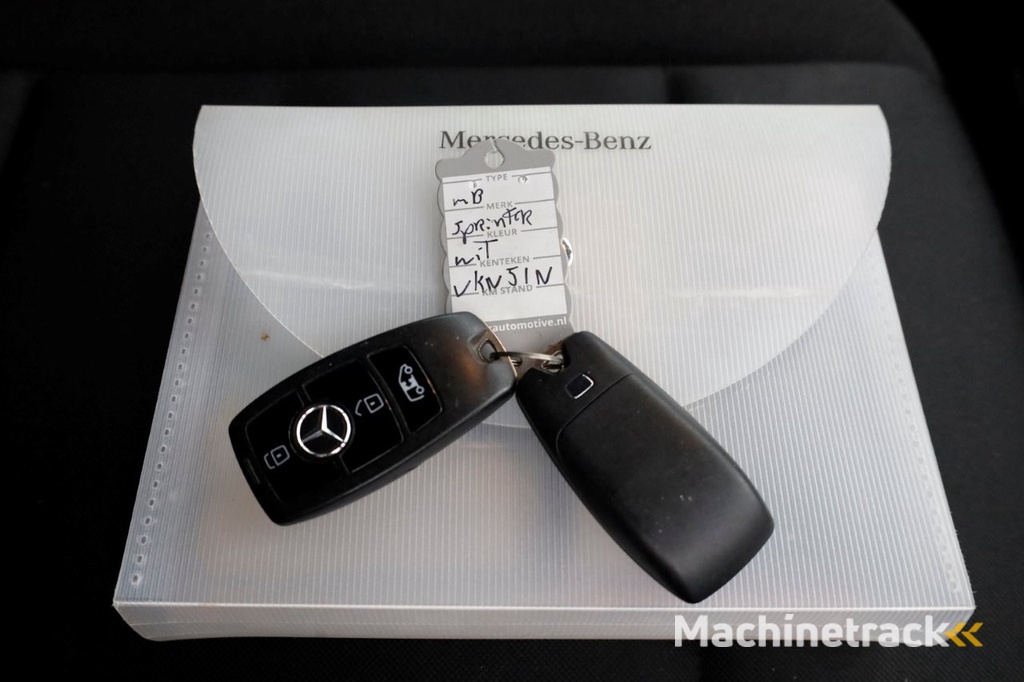 Mercedes-Benz Sprinter 315 CDI 150pk RWD L2H2 9G Automaat Airco/Navi/Camera 06-2021