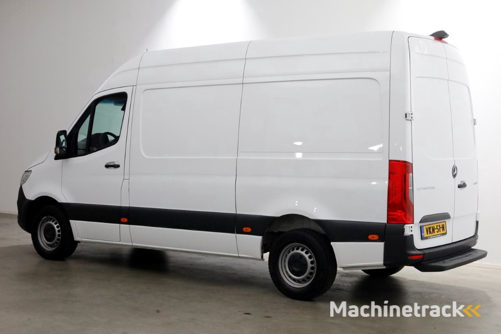 Mercedes-Benz Sprinter 315 CDI 150pk RWD L2H2 9G Automaat Airco/Navi/Camera 06-2021