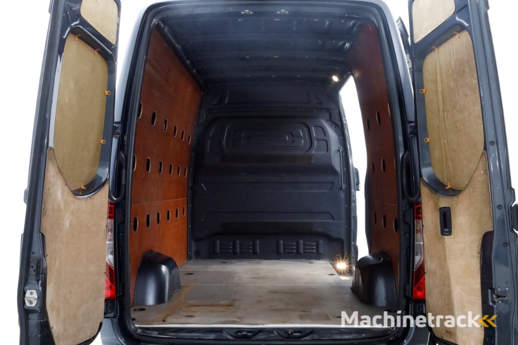 Mercedes-Benz Sprinter 316 CDI 163pk E6 RWD L2H2 7G Automaat LED/Camera Trekhaak 2800kg 11-2019