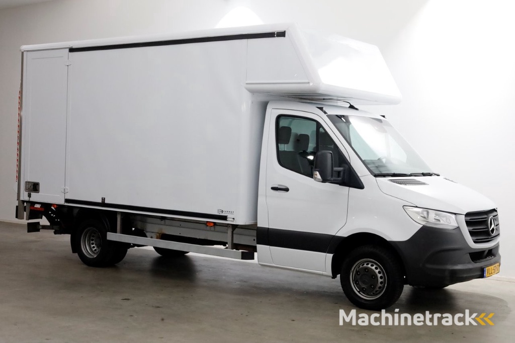 Mercedes-Benz Sprinter 516 CDI 163pk 7G Automaat Bakwagen met laadklep en zijdeur 09-2021