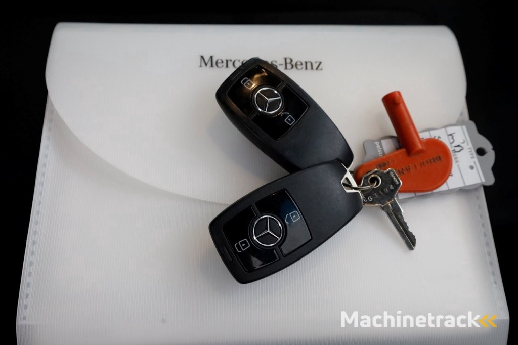 Mercedes-Benz Sprinter 314 CDI 143pk E6 Bakwagen met laadklep en zijdeur L440 975kg Laadverm. 04-2019