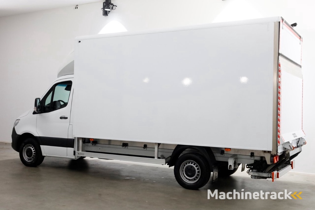 Mercedes-Benz Sprinter 314 CDI 143pk E6 Bakwagen met laadklep en zijdeur L440 975kg Laadverm. 04-2019