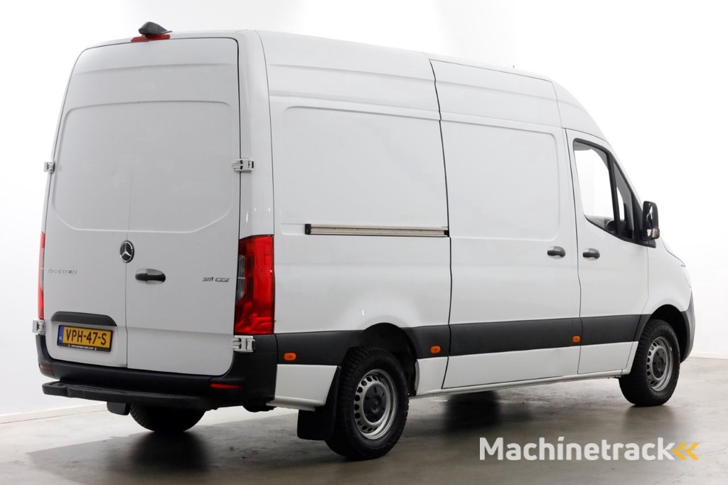 Mercedes-Benz Sprinter 311 CDI 115pk RWD 7G Automaat L2H2 Airco/Camera 05-2021