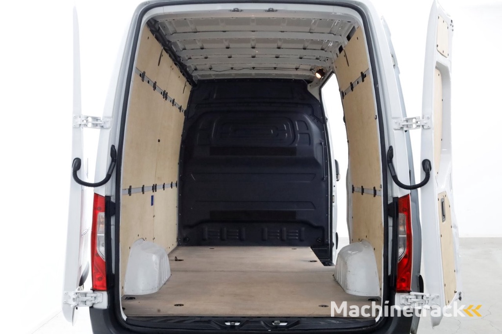 Mercedes-Benz Sprinter 311 CDI 115pk RWD 7G Automaat L2H2 Airco/Camera 05-2021