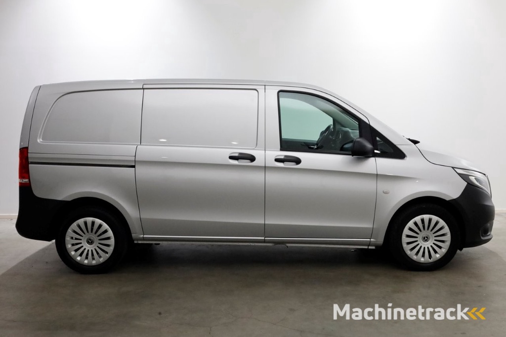 Mercedes-Benz Vito CDI 136pk Compact 9G Automaat 2x Schuifdeur/LED/Camera/Inrichting 07-2022