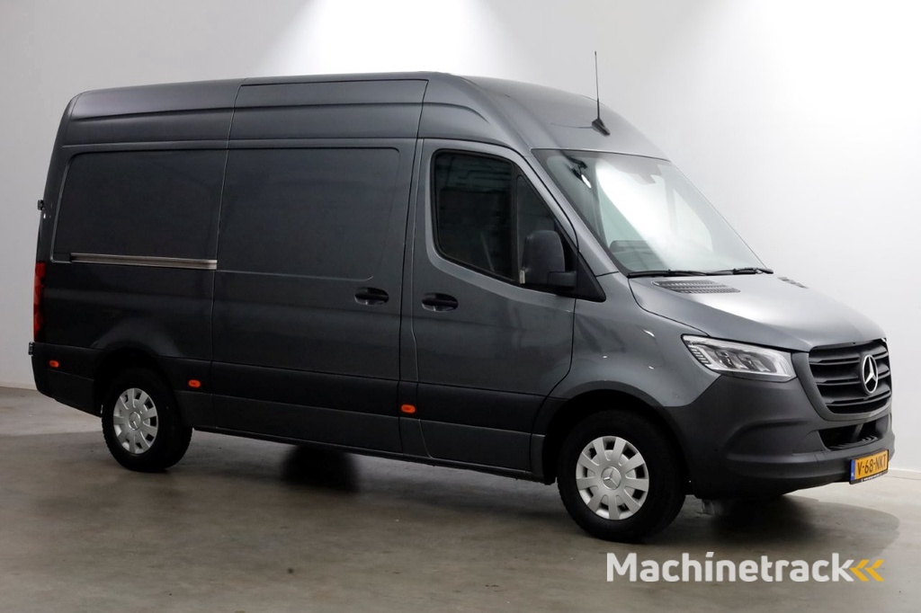Mercedes-Benz Sprinter 316 CDI 163pk L2H2 LED/Camera/Navi/Trekhaak 2800kg 02-2019