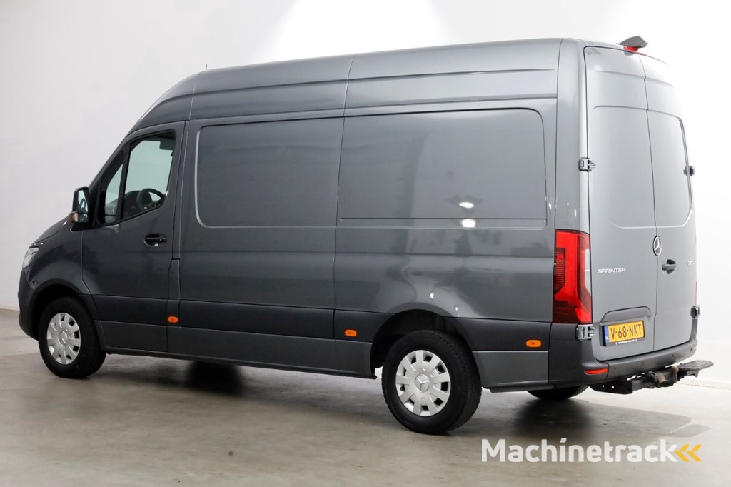 Mercedes-Benz Sprinter 316 CDI 163pk L2H2 LED/Camera/Navi/Trekhaak 2800kg 02-2019