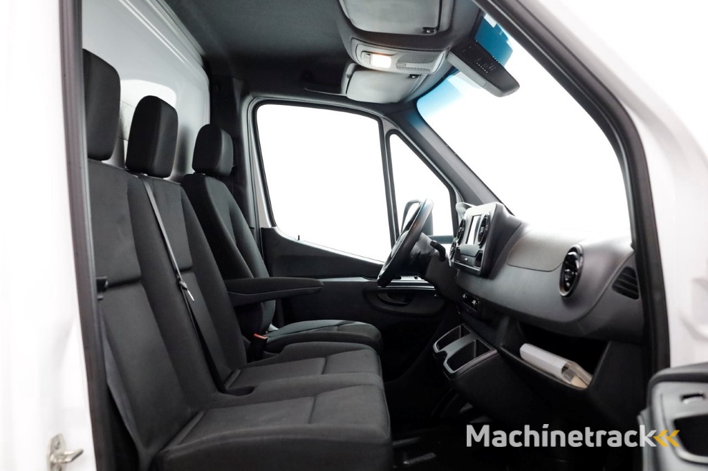 Mercedes-Benz Sprinter 316 CDI 163pk 7G Automaat Bakwagen met laadklep + Trekhaak 09-2019