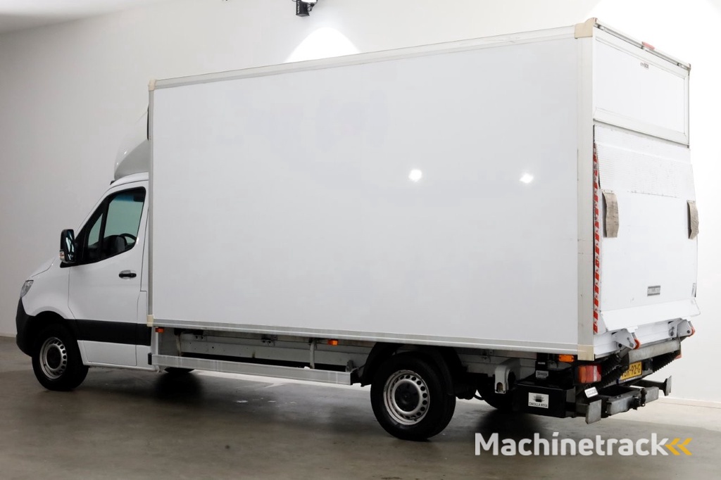 Mercedes-Benz Sprinter 316 CDI 163pk 7G Automaat Bakwagen met laadklep + Trekhaak 09-2019