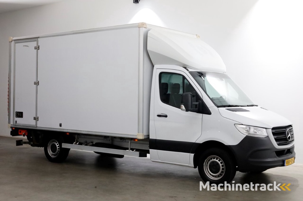 Mercedes-Benz Sprinter 316 CDI 163pk 7G Automaat Bakwagen met laadklep + Trekhaak 09-2019
